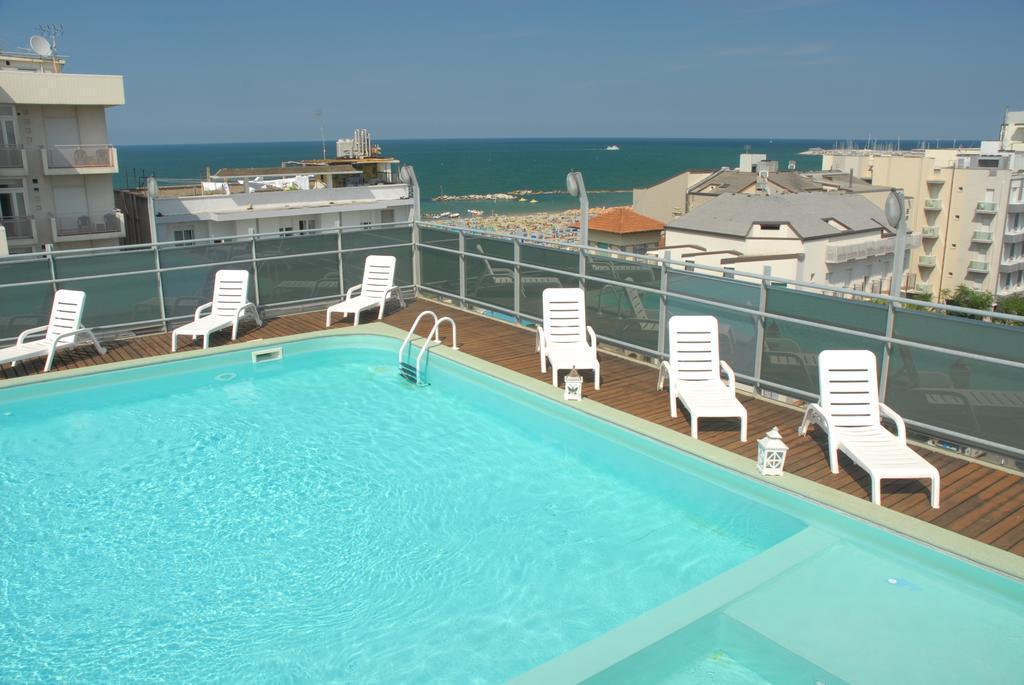 Residence Hotel Club House Cattolica Extérieur photo