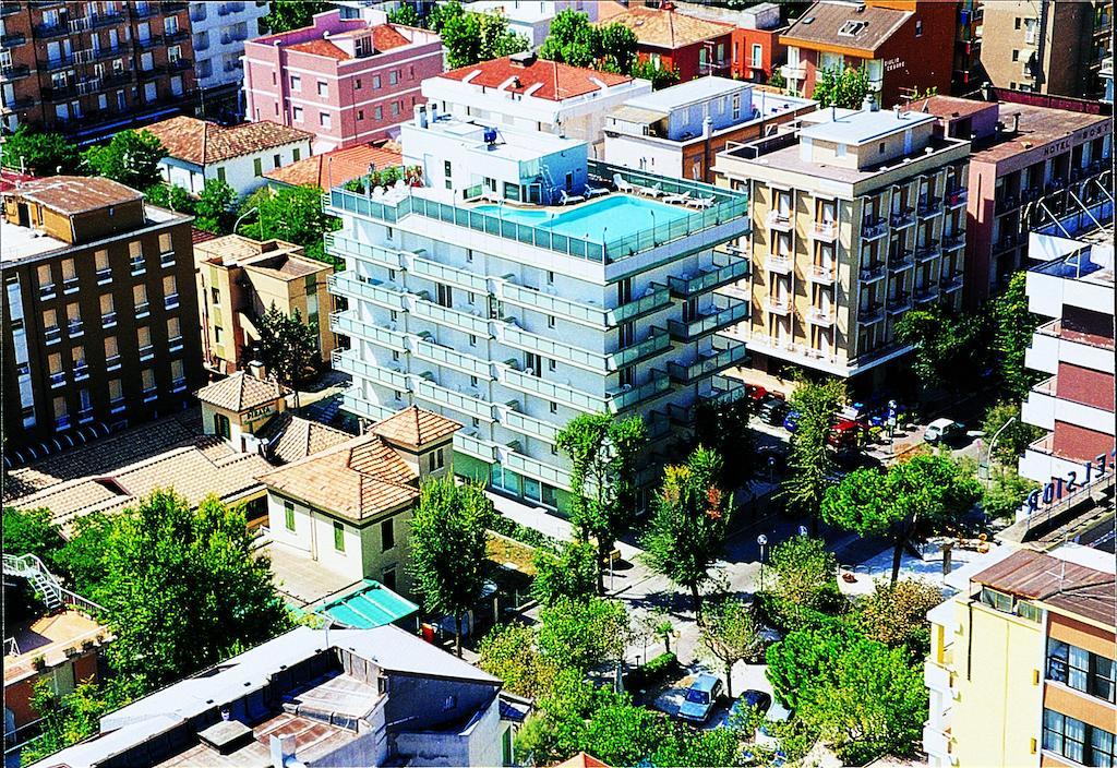 Residence Hotel Club House Cattolica Extérieur photo